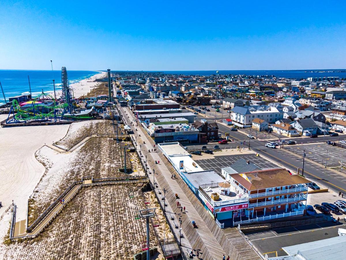 Boardwalk Hotel Charlee & Apartments Beach Hotel Oceanfront Seaside Heights Εξωτερικό φωτογραφία