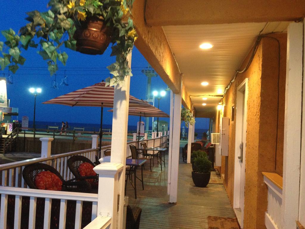 Boardwalk Hotel Charlee & Apartments Beach Hotel Oceanfront Seaside Heights Εξωτερικό φωτογραφία