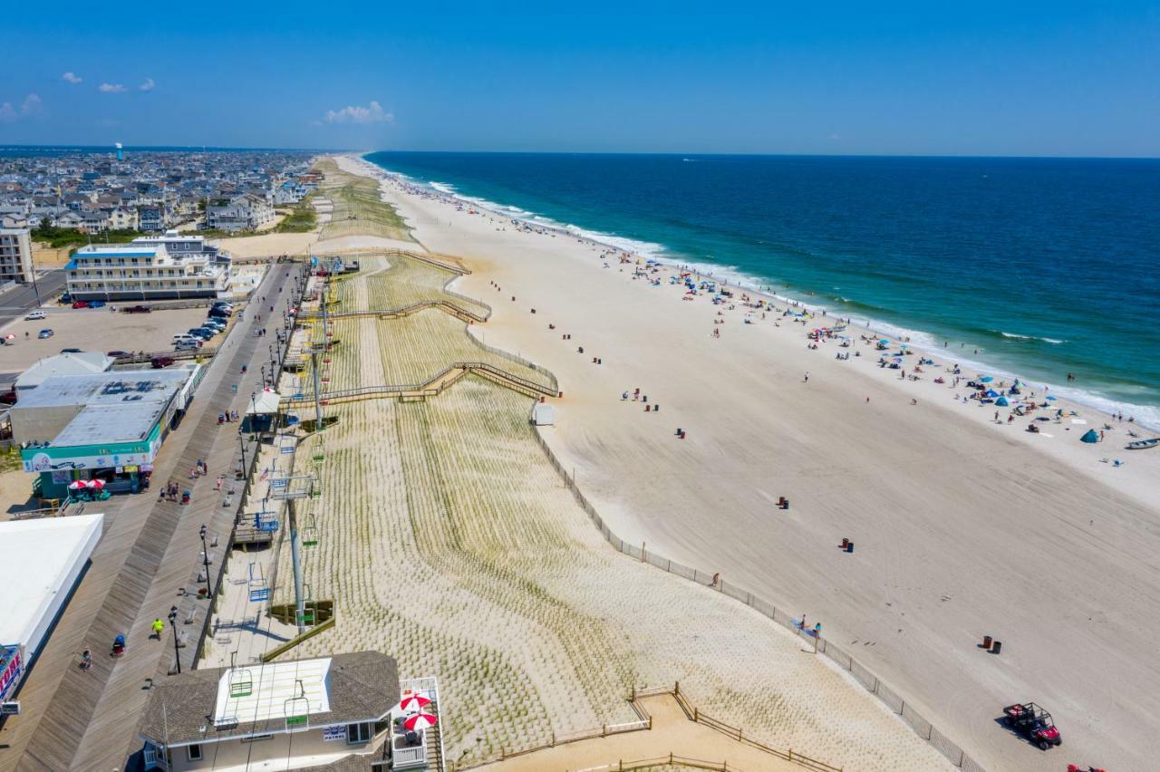 Boardwalk Hotel Charlee & Apartments Beach Hotel Oceanfront Seaside Heights Εξωτερικό φωτογραφία