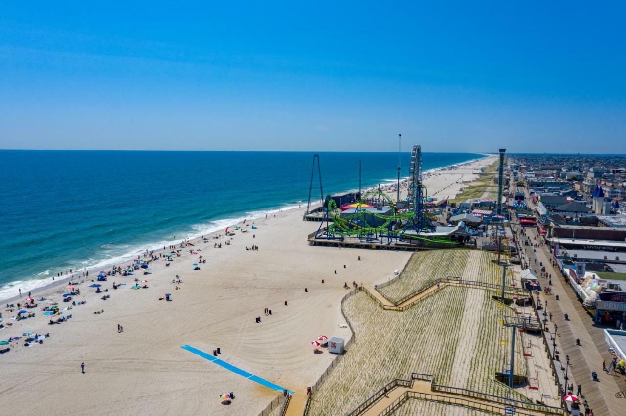 Boardwalk Hotel Charlee & Apartments Beach Hotel Oceanfront Seaside Heights Εξωτερικό φωτογραφία